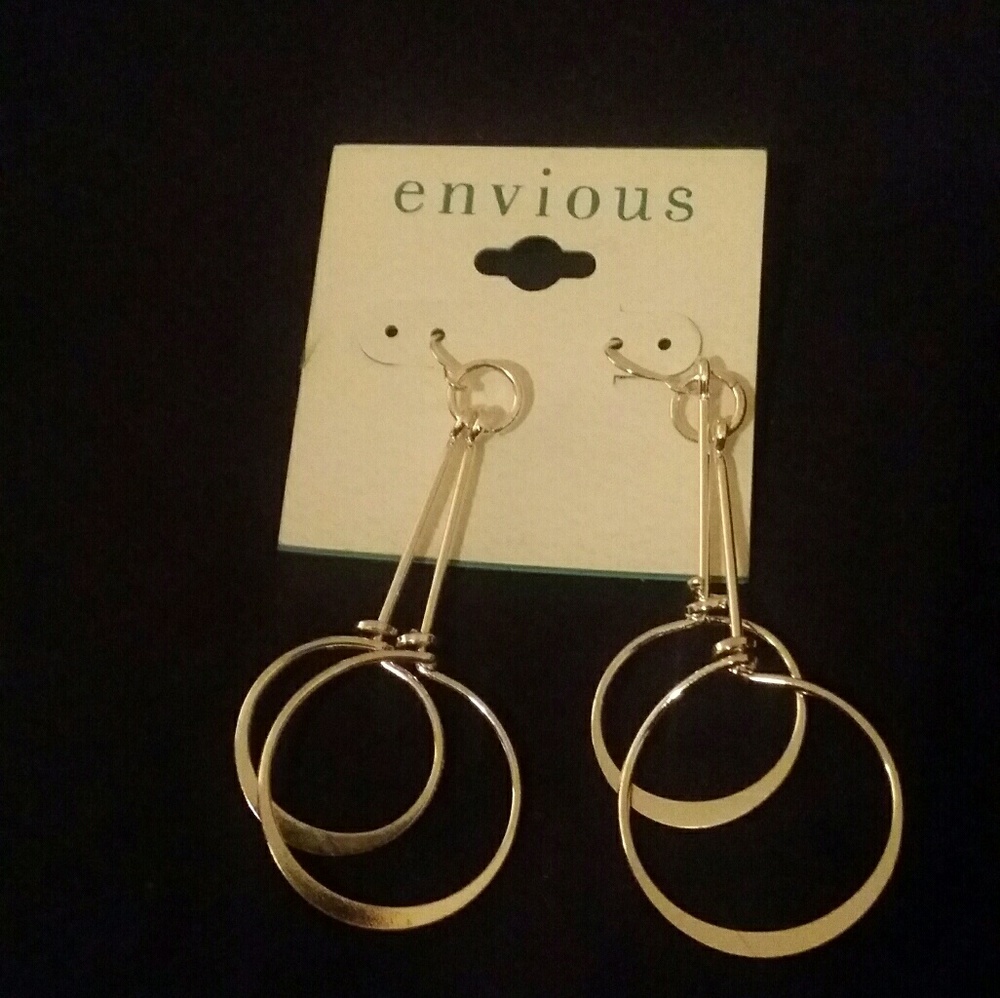 Earings